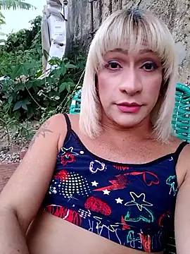 Snapshot of Candy-love87 chatting on October 27, 10:03 pm Candy-love87 online show from October 27, 10:03 pm