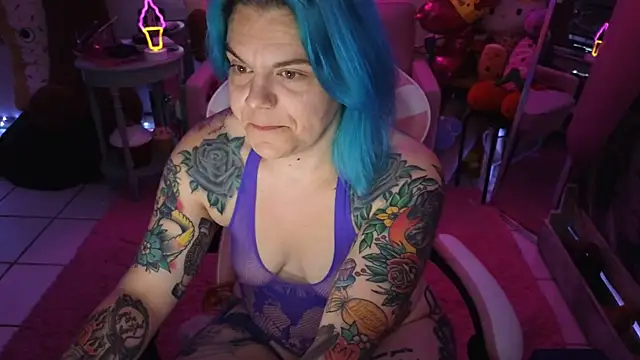 CherryBombBomb online show from September 20, 5:19 am