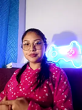 Snapshot of Caroll_Luna chatting on December 14, 7:51 am Caroll Luna online show from December 14, 7:51 am