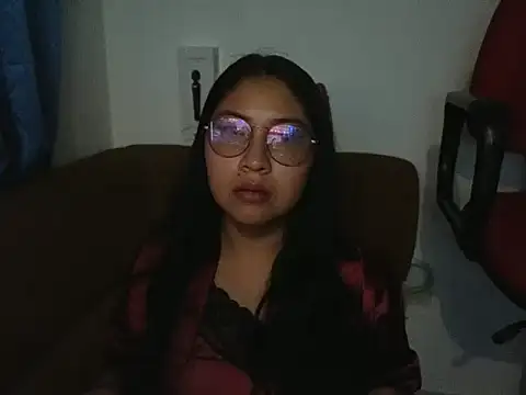 Snapshot of Caroll_Luna chatting on December 25, 10:50 am Caroll Luna online show from December 25, 10:50 am
