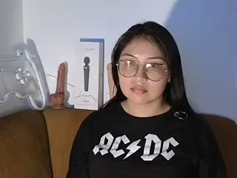 Snapshot of Caroll_Luna chatting on December 26, 6:09 am Caroll Luna online show from December 26, 6:09 am