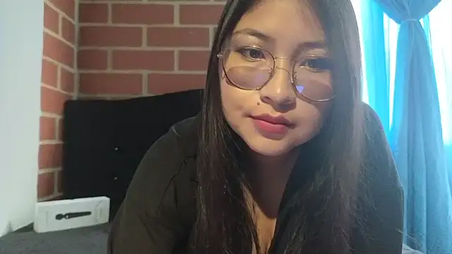 Snapshot of Caroll_Luna chatting on March 22, 5:41 pm Caroll Luna online show from March 22, 5:41 pm
