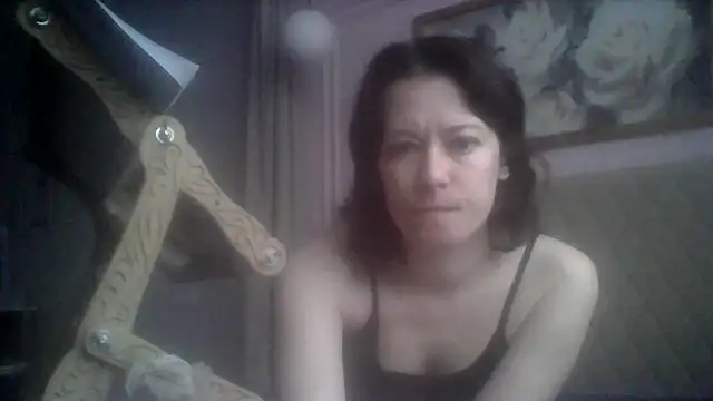 SunElizabeth online show from March 4, 4:40 am