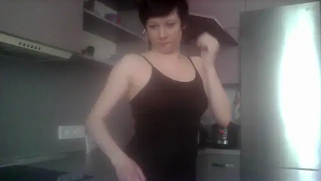 SunElizabeth online show from May 7, 3:34 am