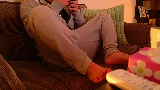 Snapshot of Ashinaga_oj chatting on January 2, 1:30 pm Ashinaga oj online show from January 2, 1:30 pm