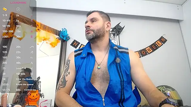 Snapshot of jonasbeards chatting on October 8, 3:09 pm jonasbeards online show from October 8, 3:09 pm