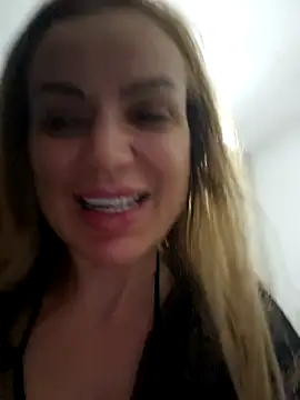 eva ragazzadolce online show from January 1, 7:43 pm