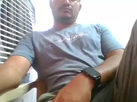 naughtymike0007 online show from October 15, 2:44 am