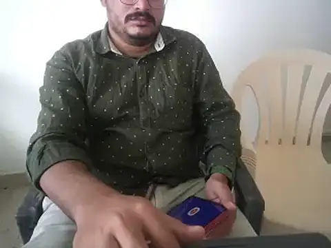 naughtymike0007 online show from November 26, 8:48 am