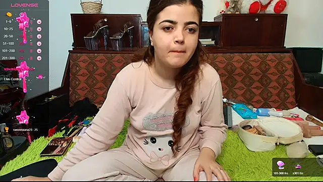 Snapshot of Anasunshine12 chatting on October 20, 1:50 am Anasunshine12 online show from October 20, 1:50 am