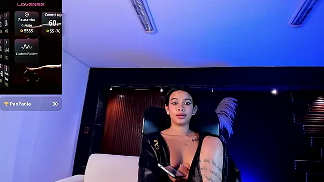 saracorraless online show from March 12, 12:53 am