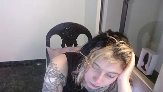 mailer parsonss online show from November 8, 3:23 pm