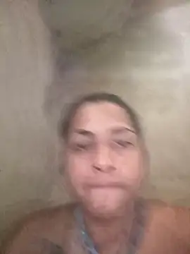 Snapshot of Giselabrunette25 chatting on May 7, 4:56 pm Giselabrunette25 online show from May 7, 4:56 pm