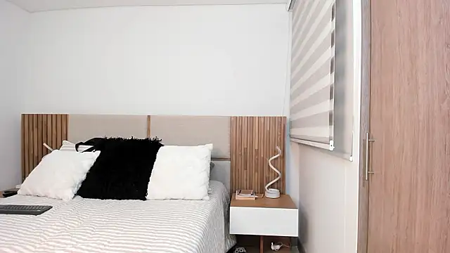 MalejaDiaz  online show from March 27, 4:18 pm