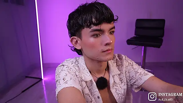 Snapshot of Angelo_018 chatting on March 5, 3:13 am Angelo 018 online show from March 5, 3:13 am