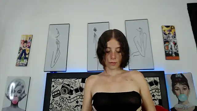 Rihana14 online show from May 16, 7:45 pm