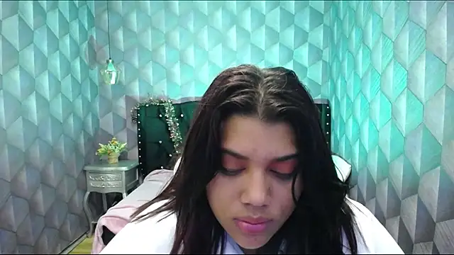 LindaBreeS online show from January 6, 10:57 am