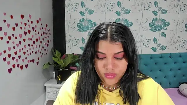 LindaBreeS online show from February 4, 4:29 pm