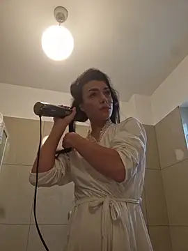 Snapshot of JolieLizz chatting on October 12, 2:16 pm JolieLizz online show from October 12, 2:16 pm