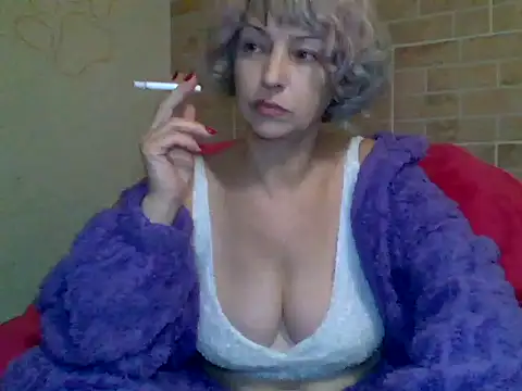 Snapshot of Lorie_Carrie chatting on December 11, 3:58 pm Lorie Carrie online show from December 11, 3:58 pm