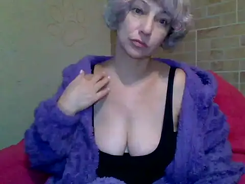 Snapshot of Lorie_Carrie chatting on January 2, 2:02 pm Lorie Carrie online show from January 2, 2:02 pm