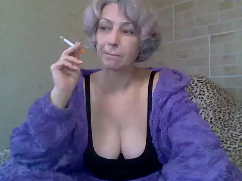 Snapshot of Lorie_Carrie chatting on January 31, 9:16 am Lorie Carrie online show from January 31, 9:16 am