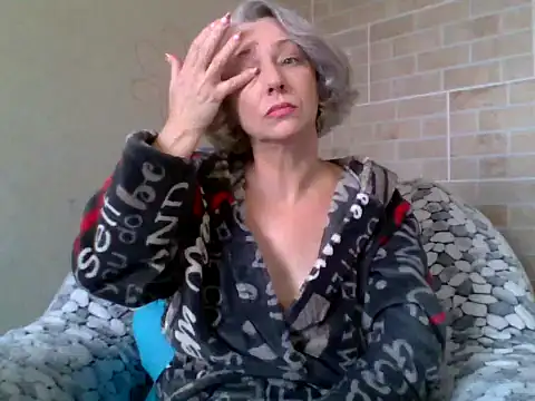 Lorie Carrie online show from November 2, 9:11 am