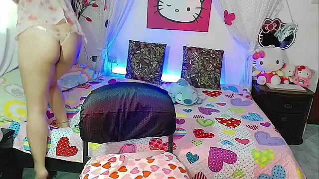 HanaWayne online show from April 8, 8:42 pm