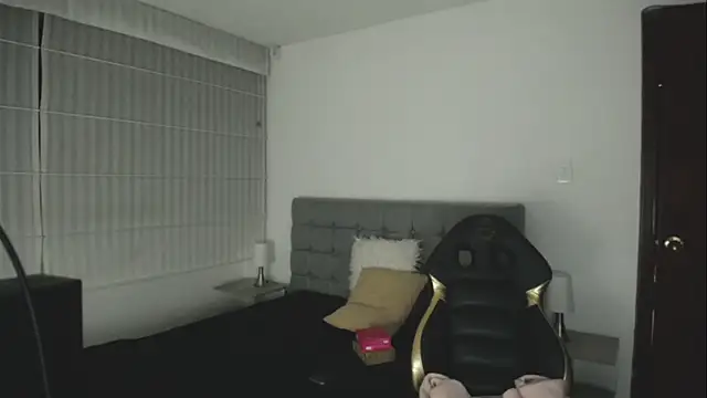 Andrea Ramos online show from September 30, 5:51 pm