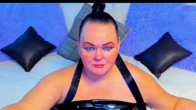 MilanaBiegert online show from November 4, 5:50 am