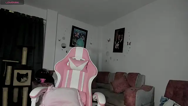 katty snow online show from December 22, 12:17 am