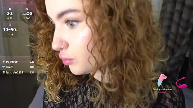 YesPussyClover online show from October 16, 7:48 pm