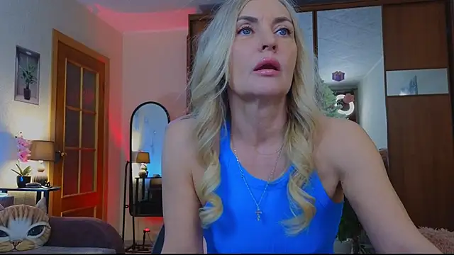 Snapshot of amelia_blondy chatting on January 28, 9:19 am amelia blondy online show from January 28, 9:19 am
