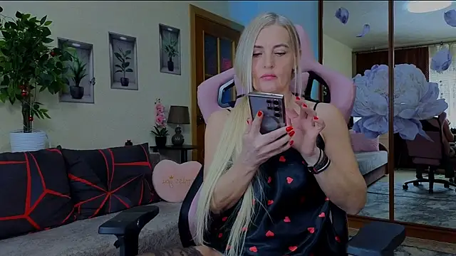 Snapshot of amelia_blondy chatting on March 12, 11:31 am amelia blondy online show from March 12, 11:31 am