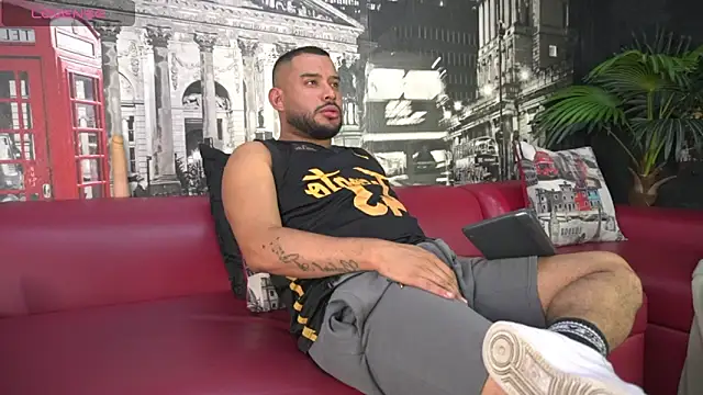 THIAGOXBIG online show from October 1, 9:32 pm