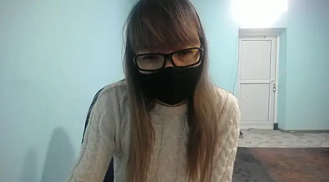 elllaaxx online show from December 3, 6:59 am