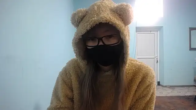 elllaaxx online show from December 6, 6:48 am