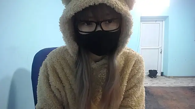 elllaaxx online show from December 9, 3:40 am