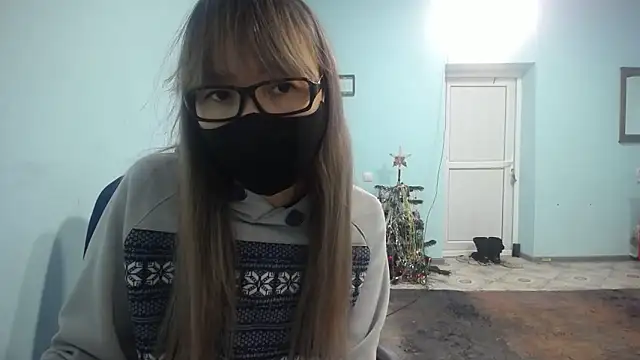 elllaaxx online show from December 16, 9:03 am