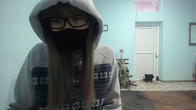 elllaaxx online show from December 18, 3:04 am