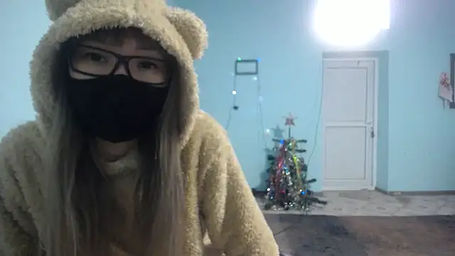 elllaaxx online show from January 26, 10:12 am
