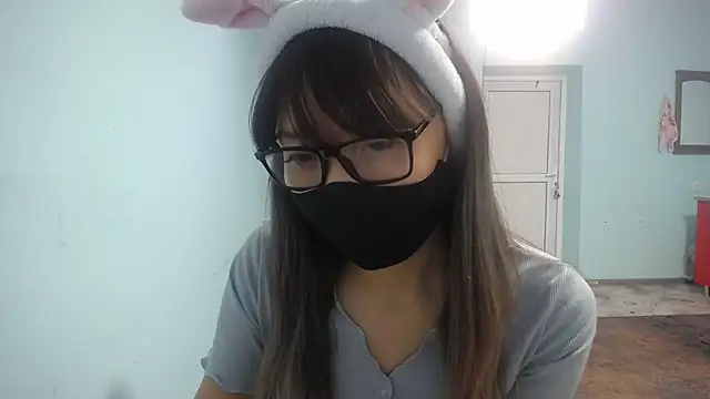 elllaaxx online show from October 22, 4:13 am