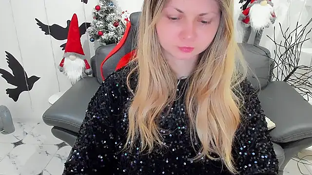 Snapshot of SmilingEmily_ chatting on December 30, 7:26 am SmilingEmily online show from December 30, 7:26 am