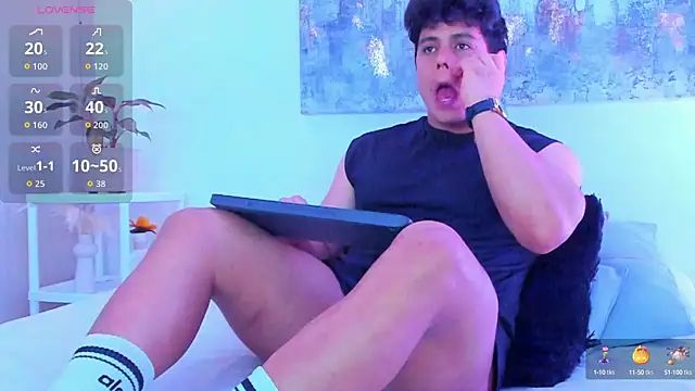 Snapshot of arminjones1 chatting on October 5, 12:31 am arminjones1 online show from October 5, 12:31 am