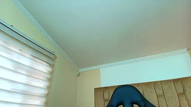 Snapshot of Naughty_Kittenm chatting on March 2, 11:39 am Naughty Kittenm online show from March 2, 11:39 am