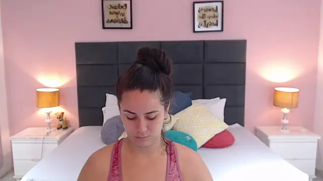 MadisonJenner online show from January 19, 11:34 am