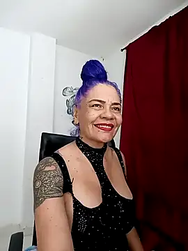 freyadevil333 online show from September 28, 10:37 pm