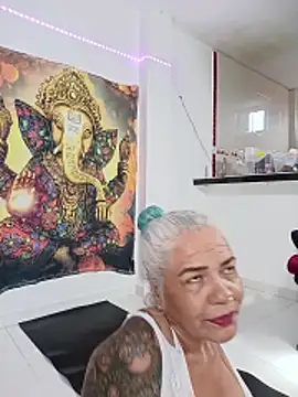 freyadevil333 online show from March 8, 7:17 pm