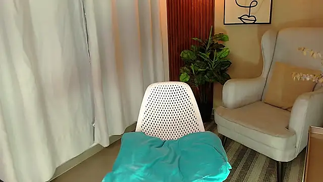angela santana  online show from December 11, 6:09 pm