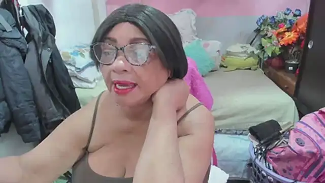 Mrs mommy  online show from May 13, 5:10 pm